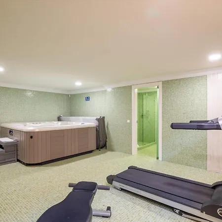 Pinhal Luxa - Heated Pool, Sauna, Steamroom, Gym, Pool Table - Stunning On Golf Pinhal Velho, קווארטיירה