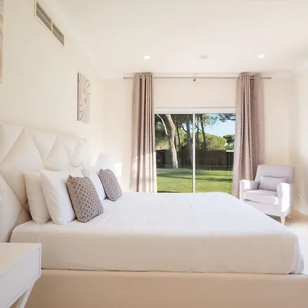 Pinhal Luxa - Heated Pool, Sauna, Steamroom, Gym, Pool Table - Stunning On Golf Pinhal Velho, Сasa de vacaciones Quarteira