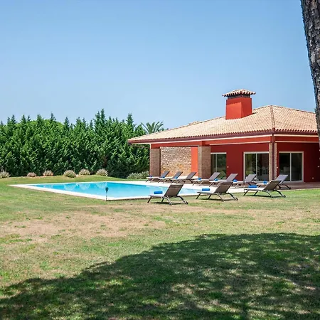 Pinhal Luxa - Heated Pool, Sauna, Steamroom, Gym, Pool Table - Stunning On Golf Pinhal Velho, Сasa de vacaciones Quarteira